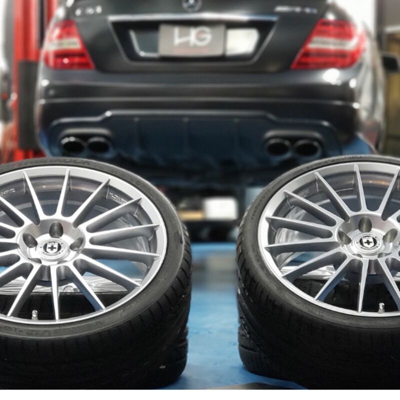 Шиномонтаж и балансировка в автосервисе MAXCENTR - профессиональный сервис в Санкт-Петербурге